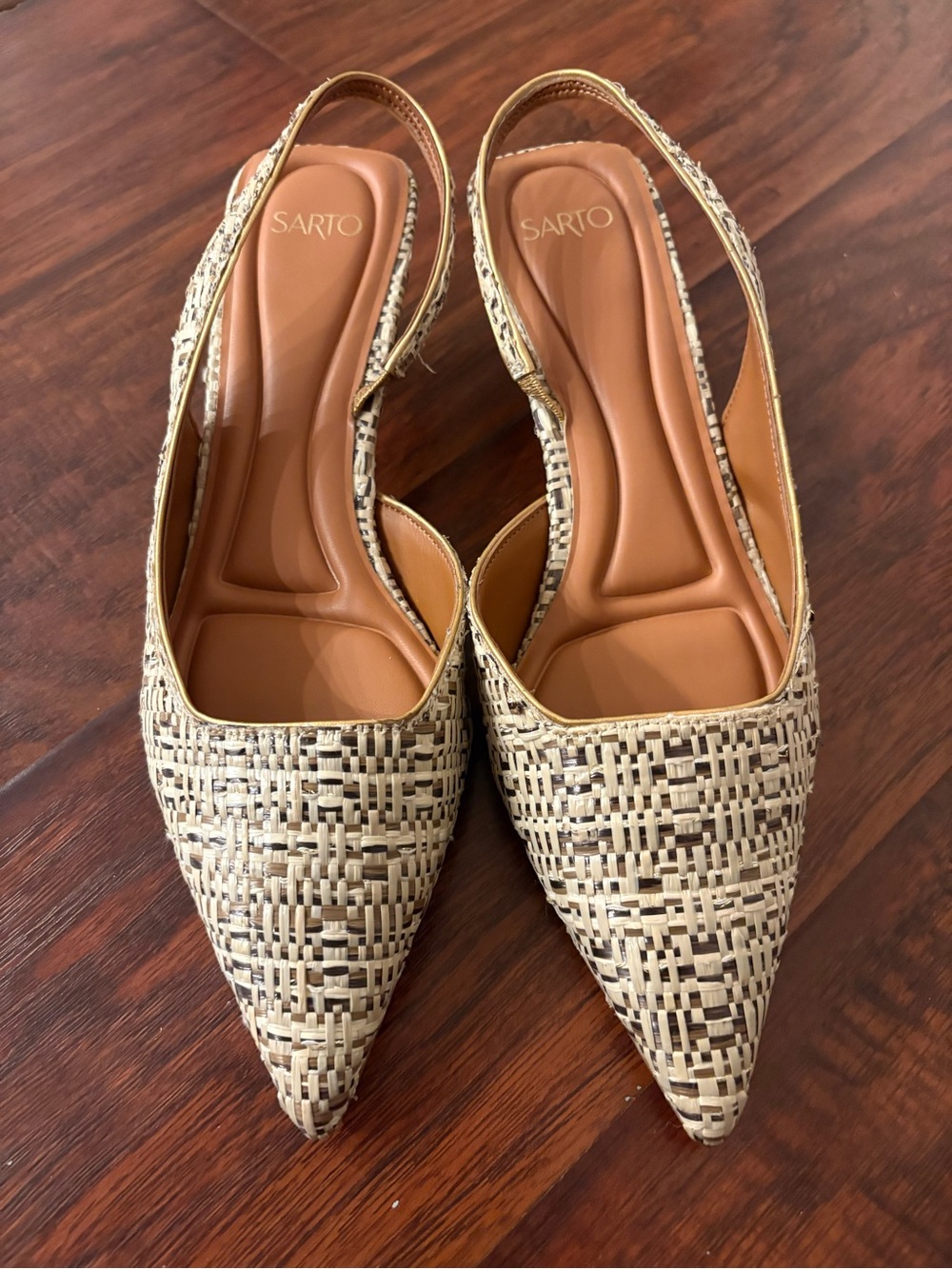 Franco Sarto Devin pointed-toe kitten heel slingback pumps Size 7